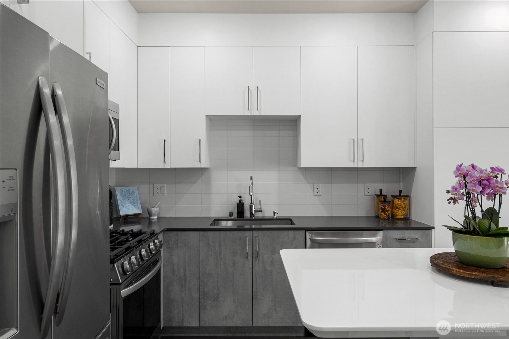 1816 15th Avenue S, Seattle, WA 98144-4214