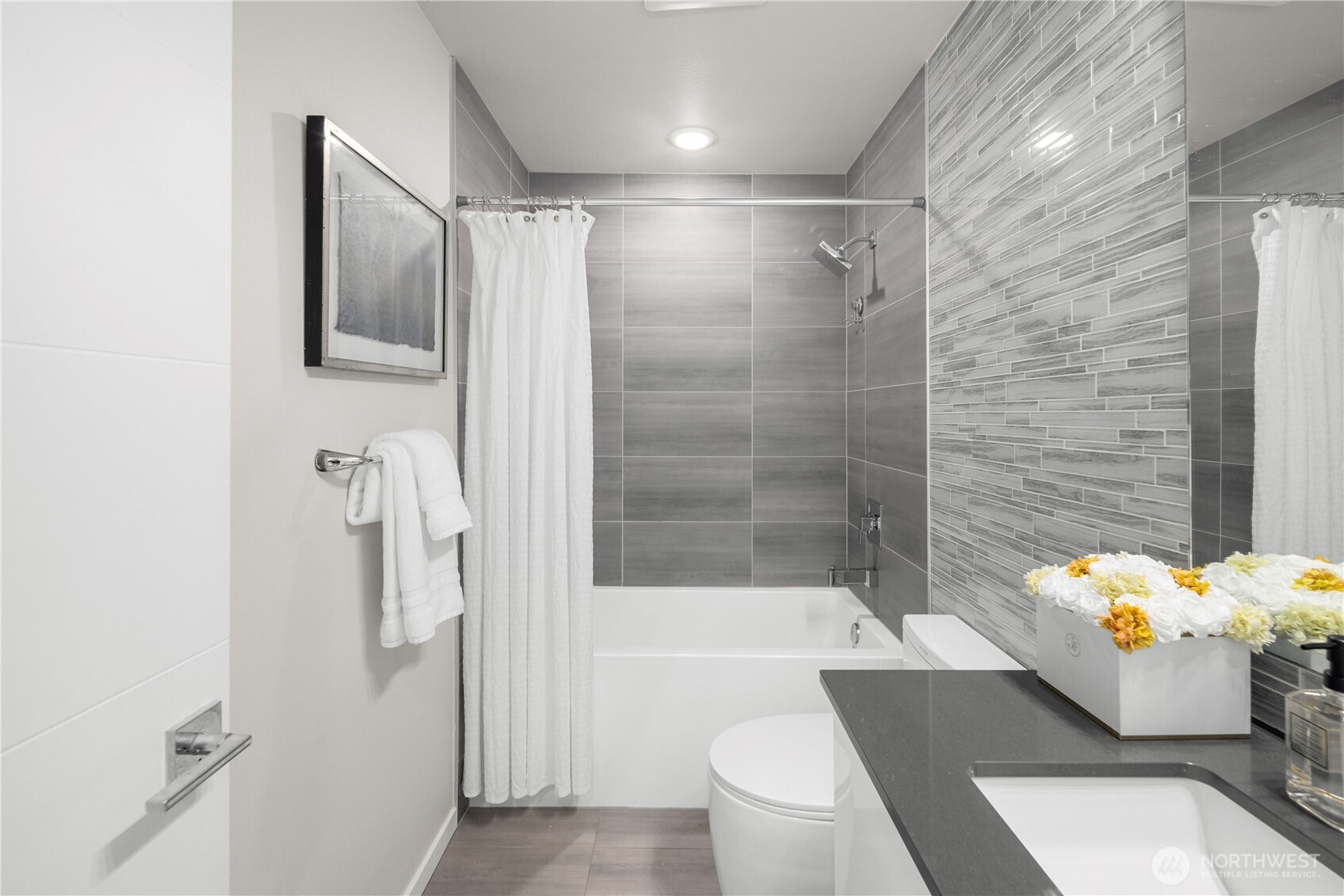 1816 15th Avenue S, Seattle, WA 98144-4214