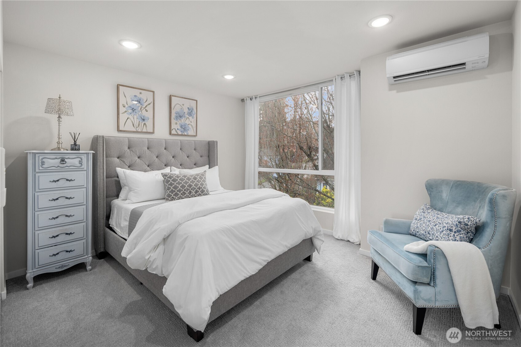 1816 15th Avenue S, Seattle, WA 98144-4214