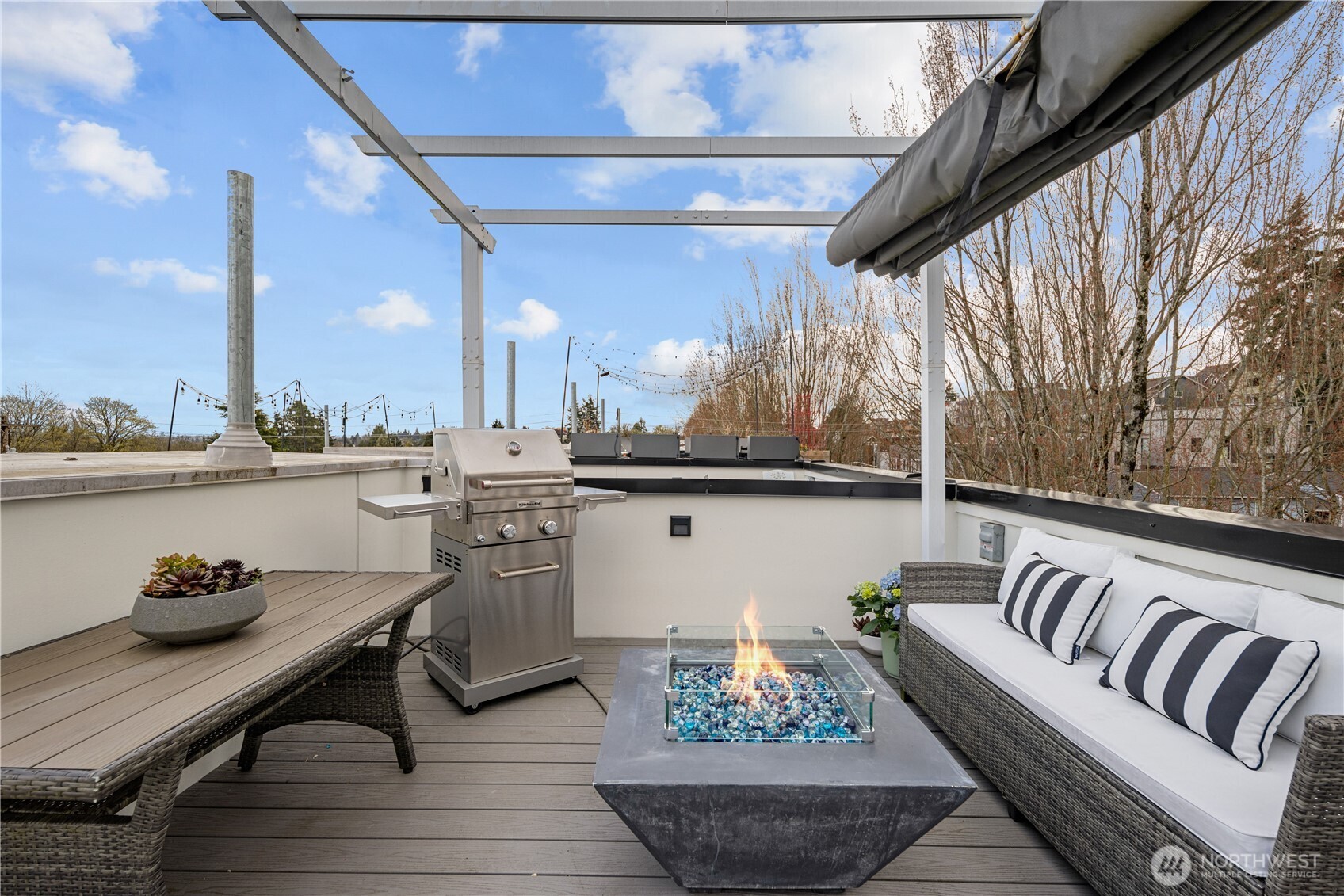 1816 15th Avenue S, Seattle, WA 98144-4214