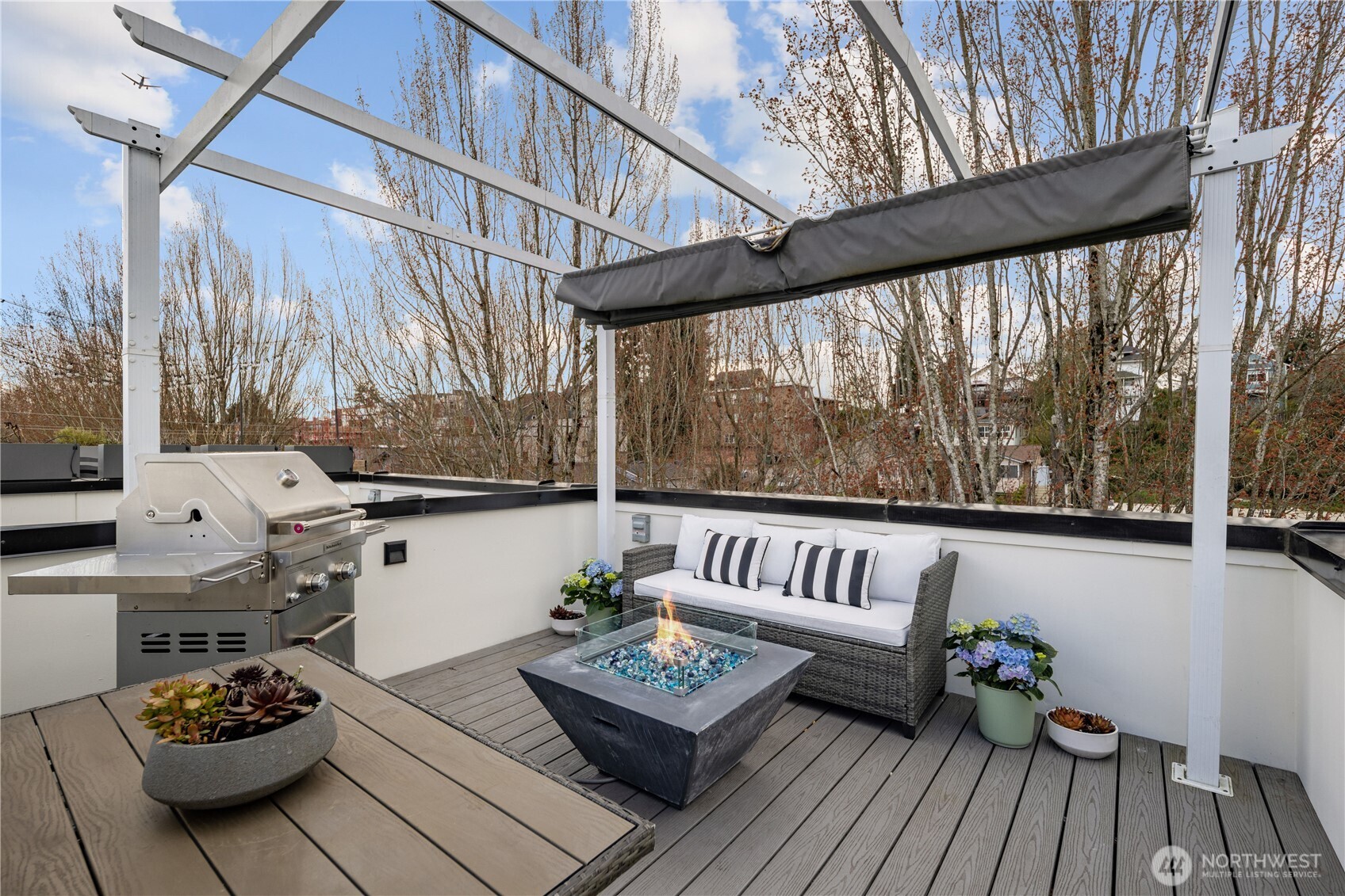 1816 15th Avenue S, Seattle, WA 98144-4214