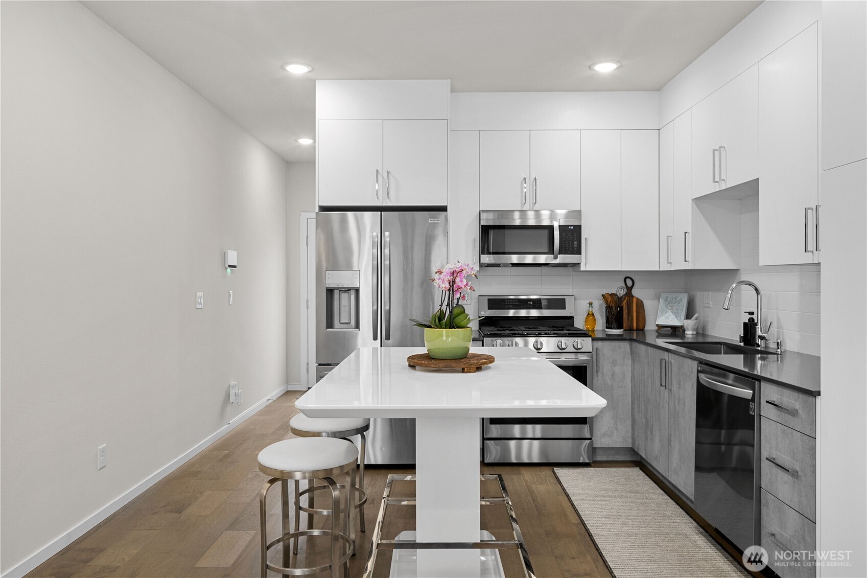 1816 15th Avenue S, Seattle, WA 98144-4214