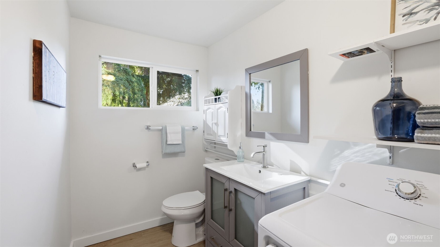 12227 NE 137th Place , Kirkland, WA 98034