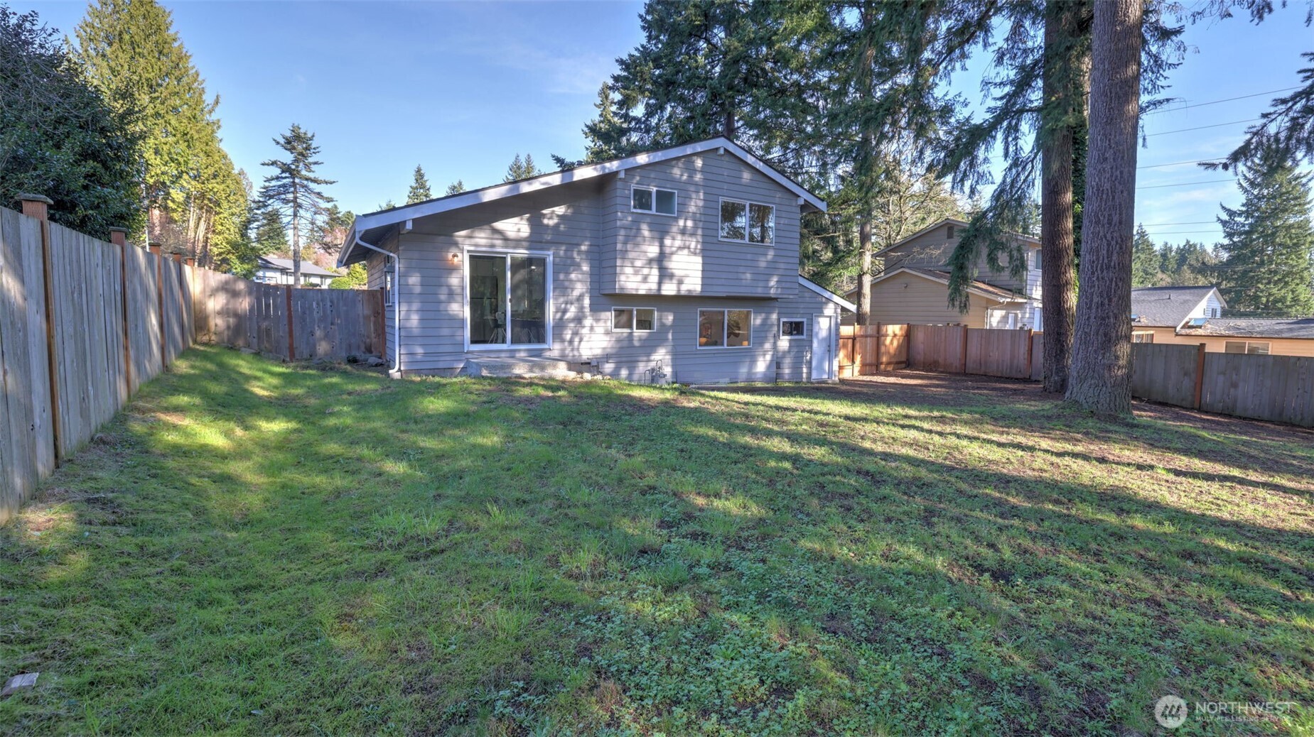 12227 NE 137th Place , Kirkland, WA 98034