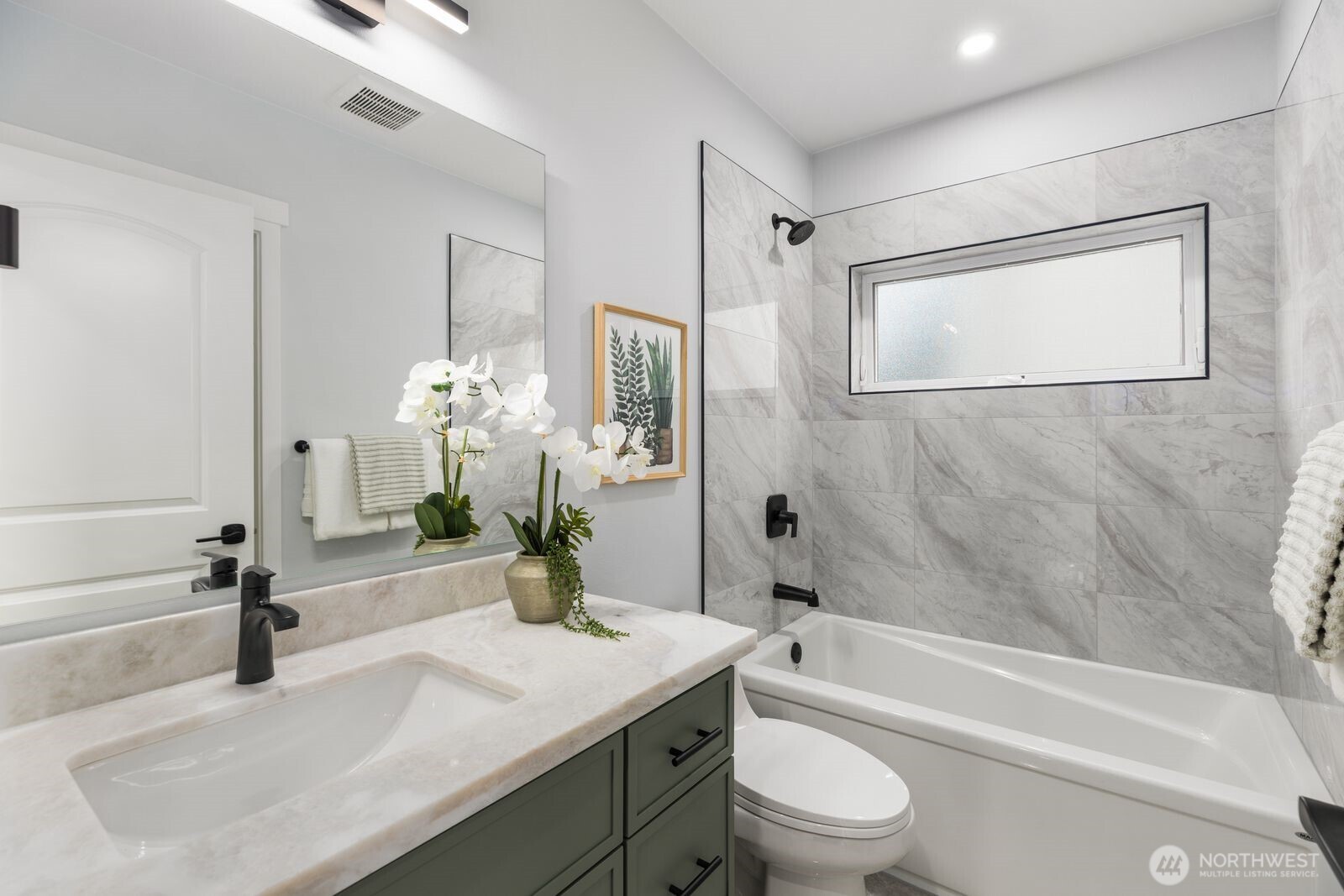 4559 34th Avenue S, Seattle, WA 98118