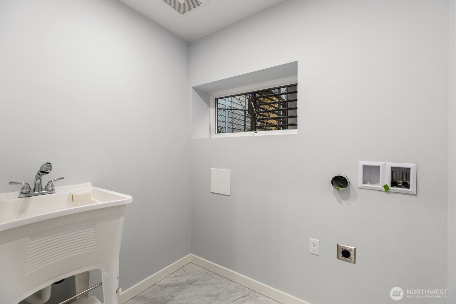 4559 34th Avenue S, Seattle, WA 98118