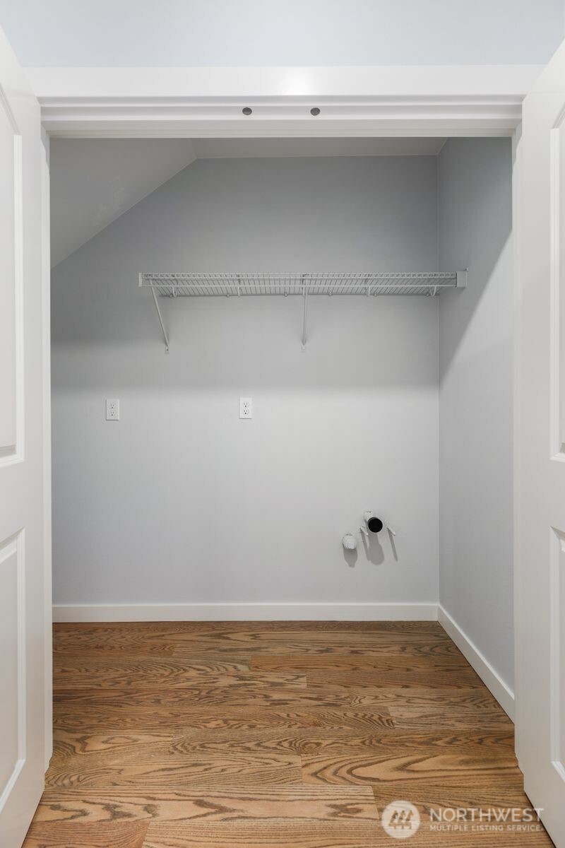 4559 34th Avenue S, Seattle, WA 98118