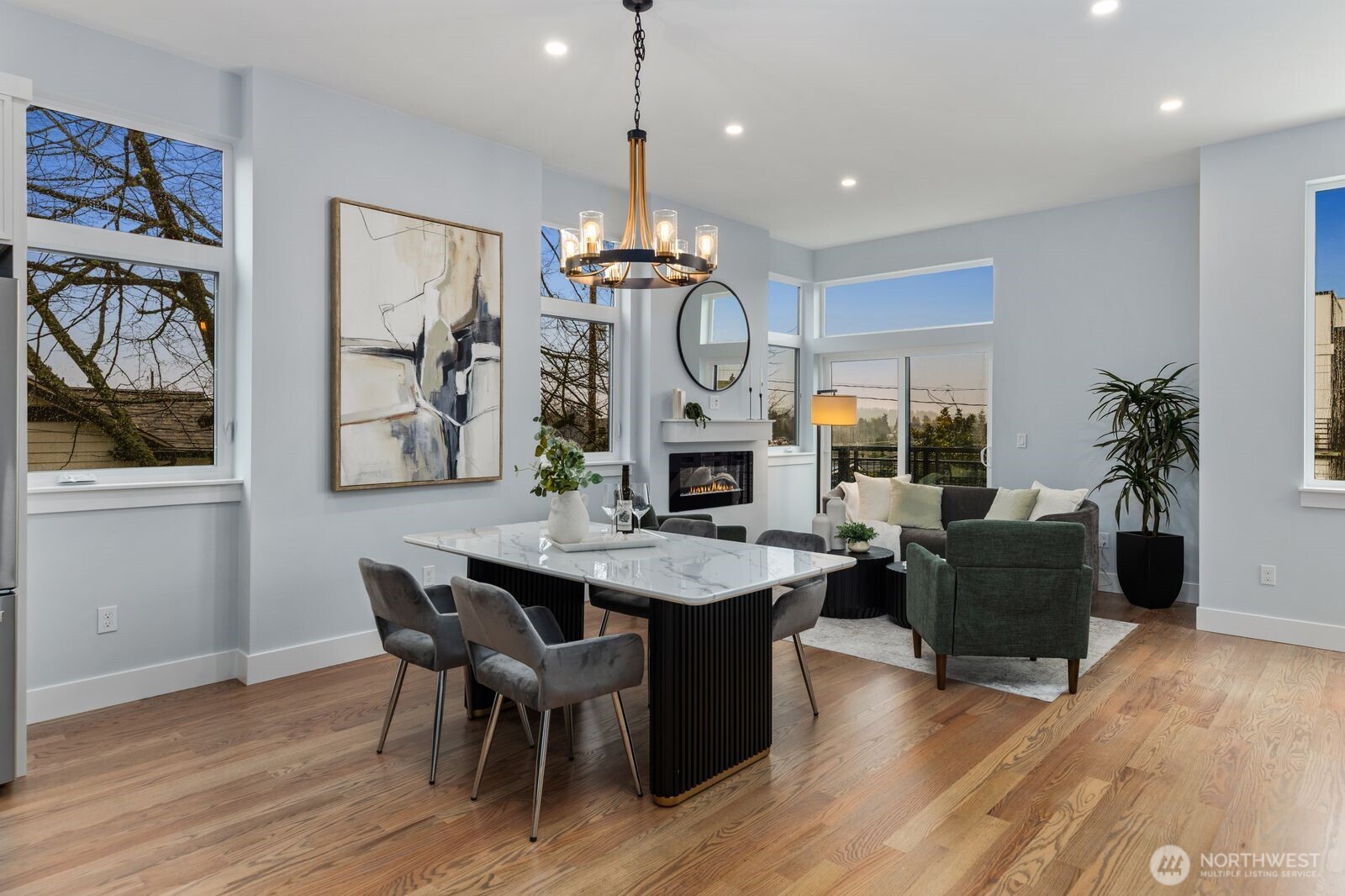 4559 34th Avenue S, Seattle, WA 98118