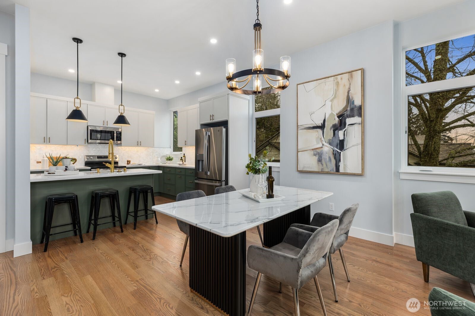 4559 34th Avenue S, Seattle, WA 98118