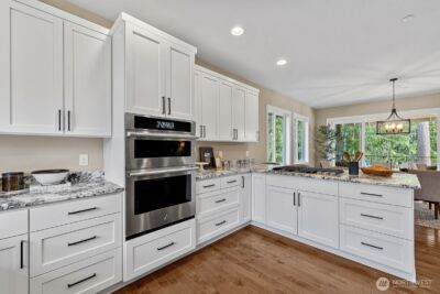 12009 SE 81st Lane , Newcastle, WA 98056-1750 - Photo 15