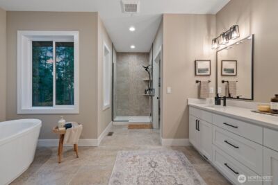 12009 SE 81st Lane , Newcastle, WA 98056-1750 - Photo 24