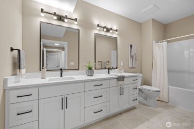 12009 SE 81st Lane , Newcastle, WA 98056-1750 - Photo 33