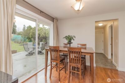 1060 Lynnwood Avenue NE, Renton, WA 98056 - Photo 12