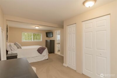 1060 Lynnwood Avenue NE, Renton, WA 98056 - Photo 21