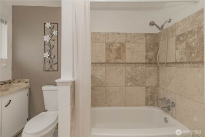 1060 Lynnwood Avenue NE, Renton, WA 98056 - Photo 26