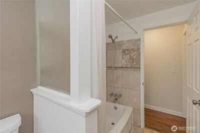 1060 Lynnwood Avenue NE, Renton, WA 98056 - Photo 27