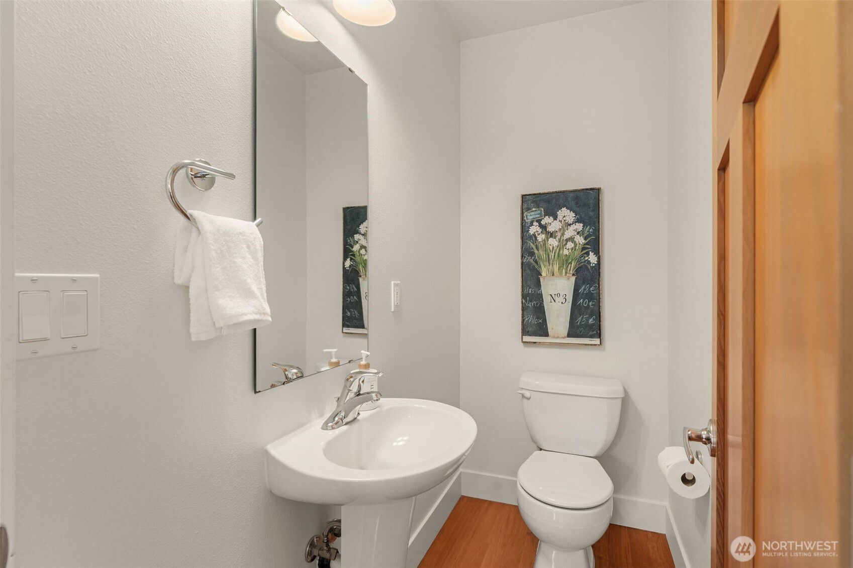 2815 24th Avenue S, Seattle, WA 98144-5313