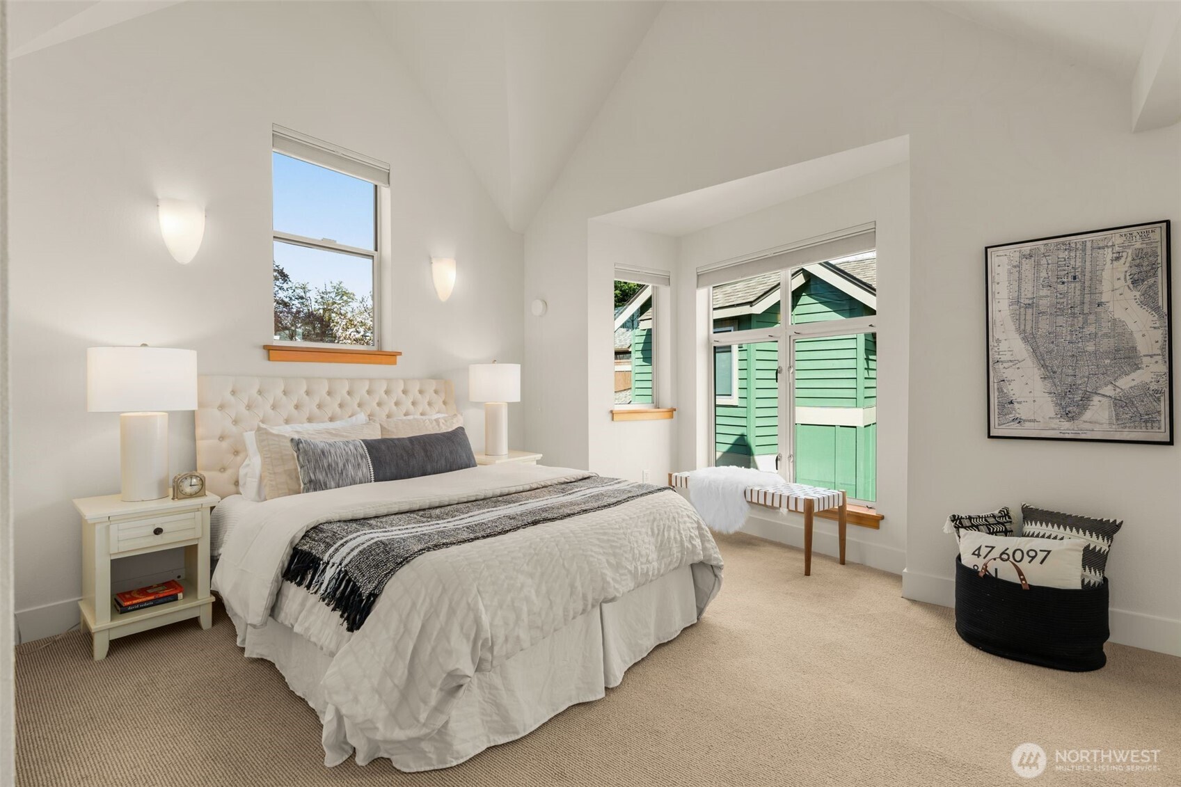 2815 24th Avenue S, Seattle, WA 98144-5313