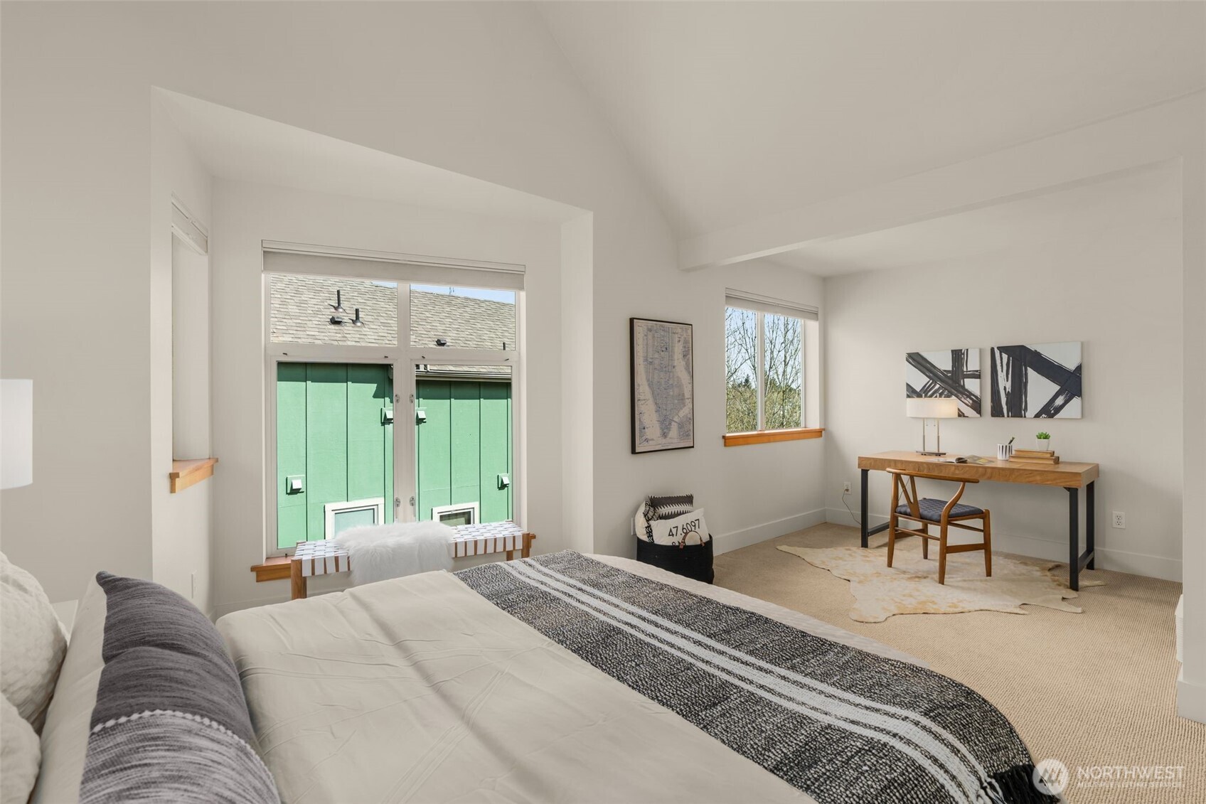 2815 24th Avenue S, Seattle, WA 98144-5313