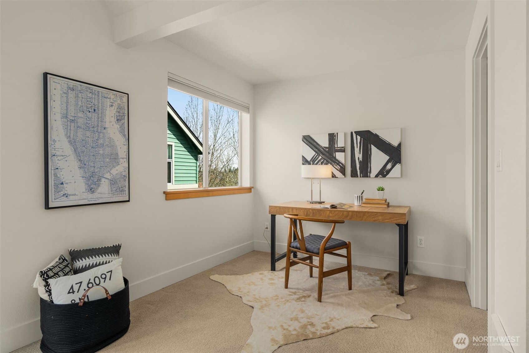 2815 24th Avenue S, Seattle, WA 98144-5313