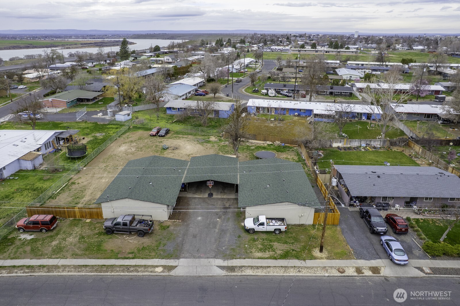 206 208 Beale Avenue , Moses Lake, WA 98837