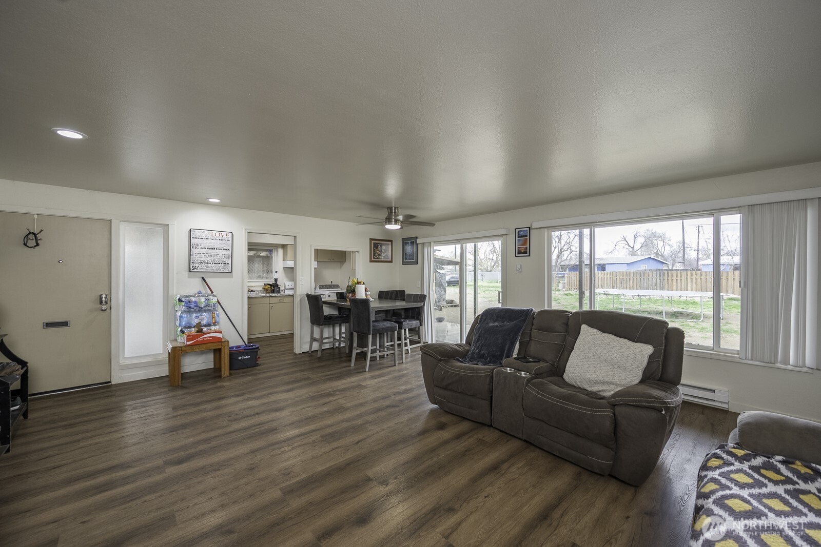 206 208 Beale Avenue , Moses Lake, WA 98837