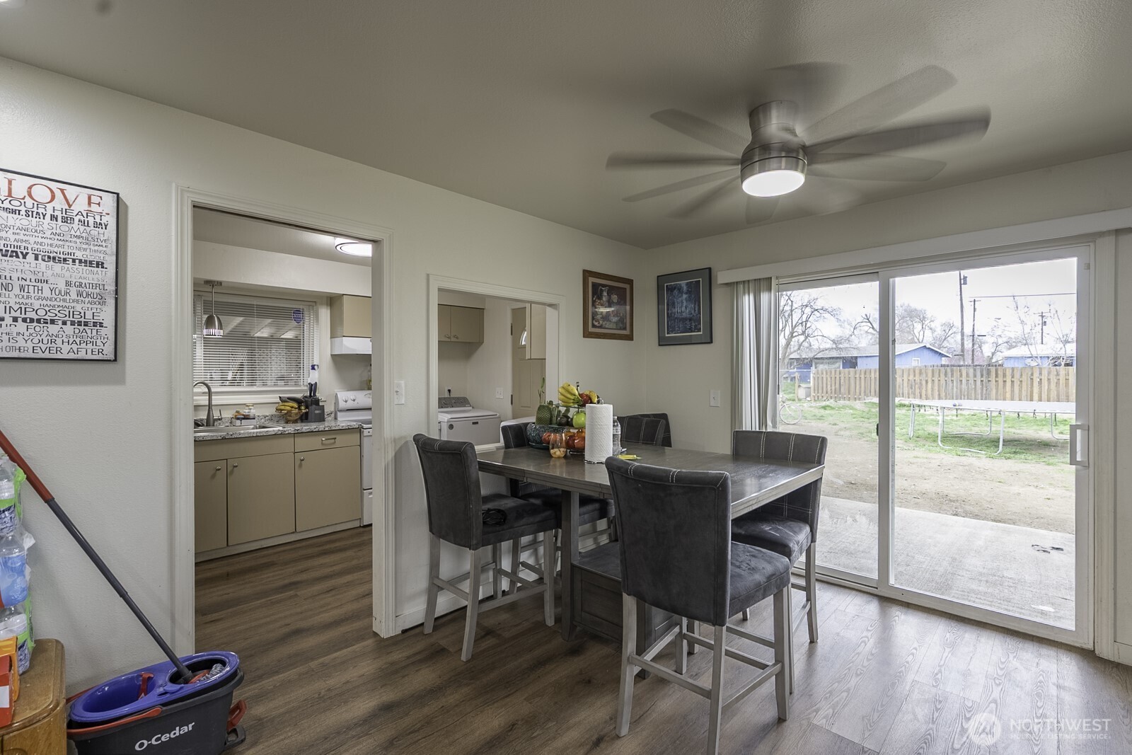 206 208 Beale Avenue , Moses Lake, WA 98837