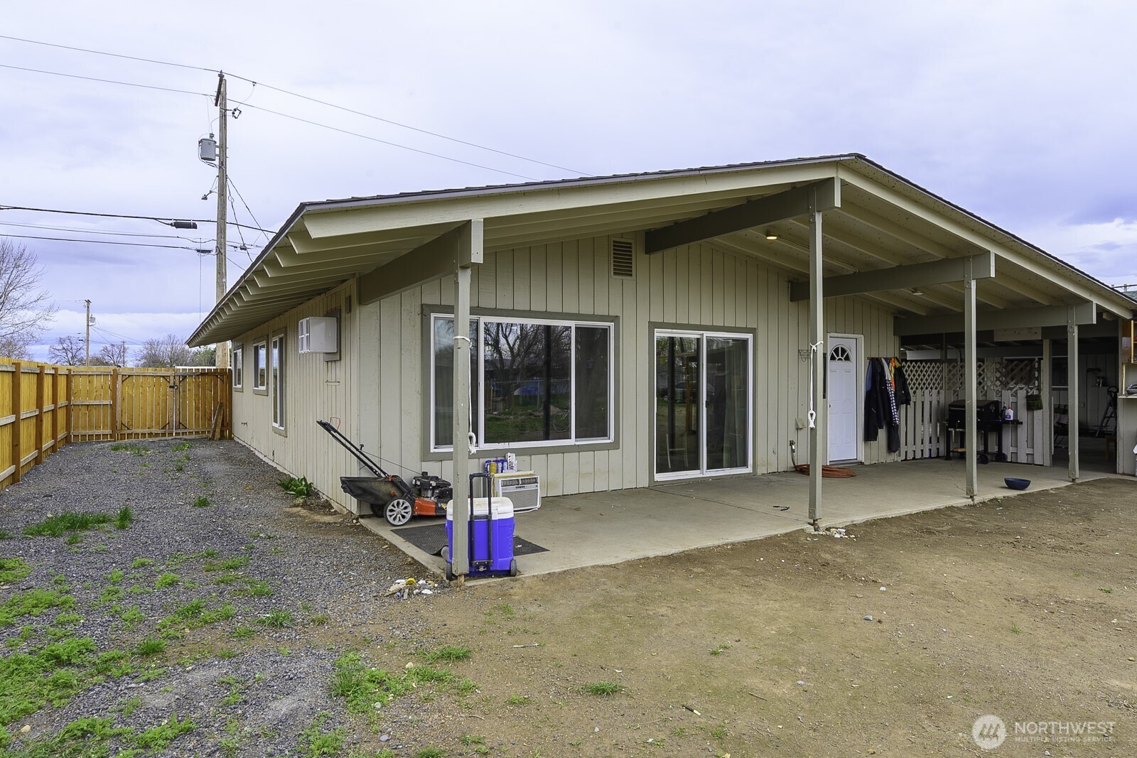 206 208 Beale Avenue , Moses Lake, WA 98837