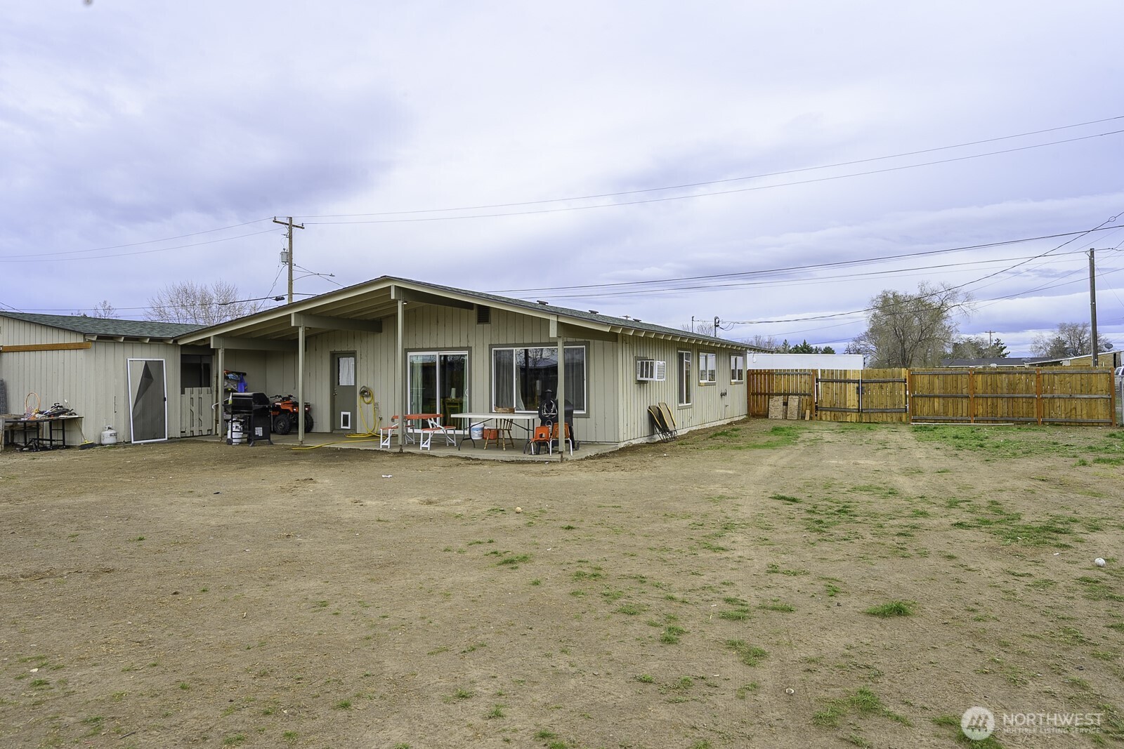 206 208 Beale Avenue , Moses Lake, WA 98837