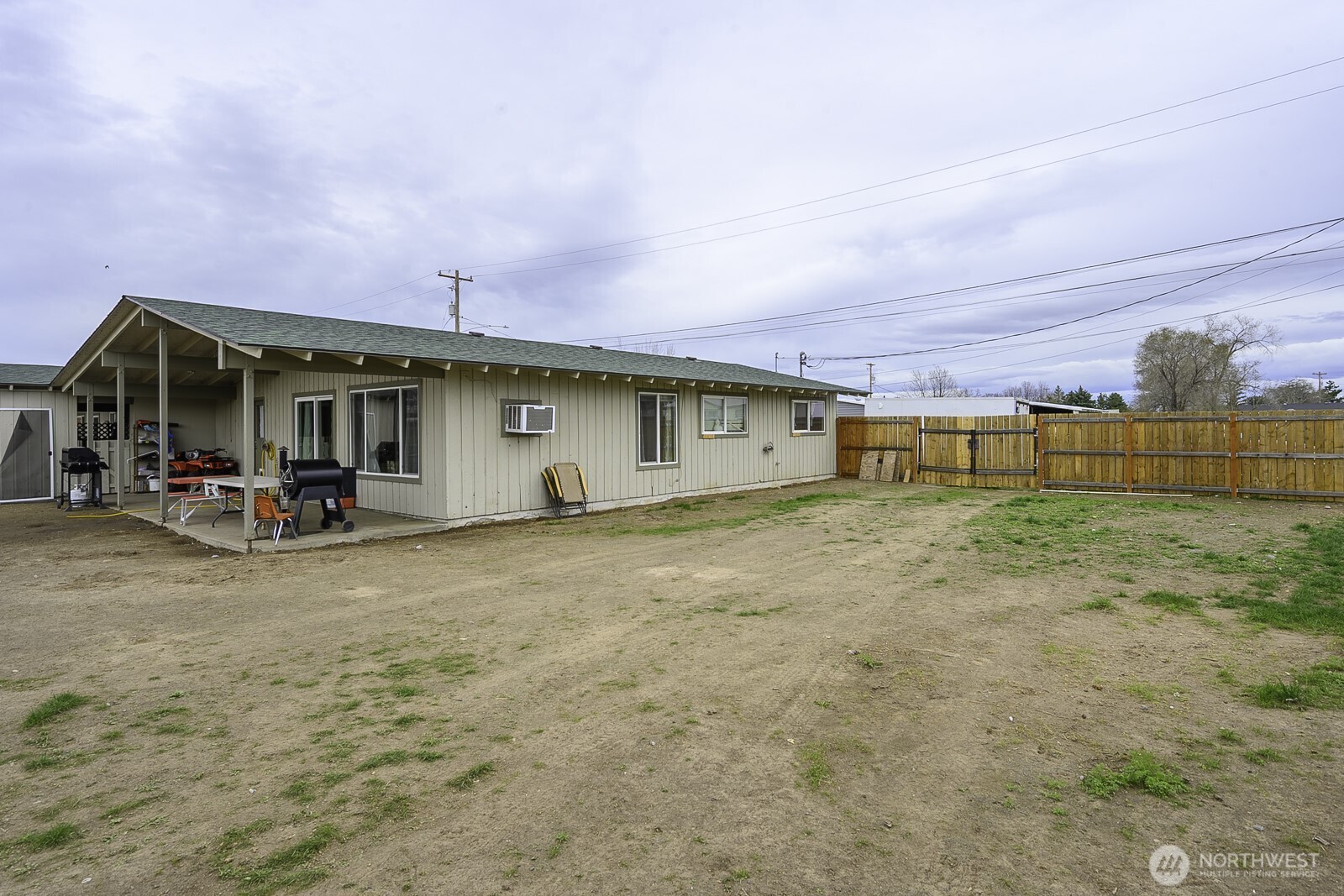 206 208 Beale Avenue , Moses Lake, WA 98837