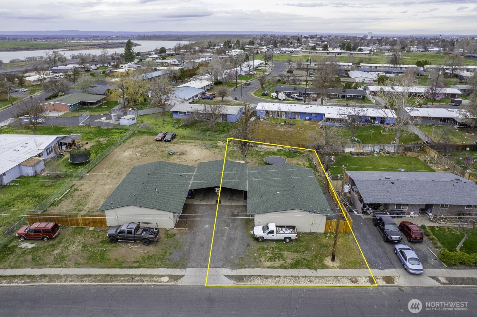 206 208 Beale Avenue , Moses Lake, WA 98837