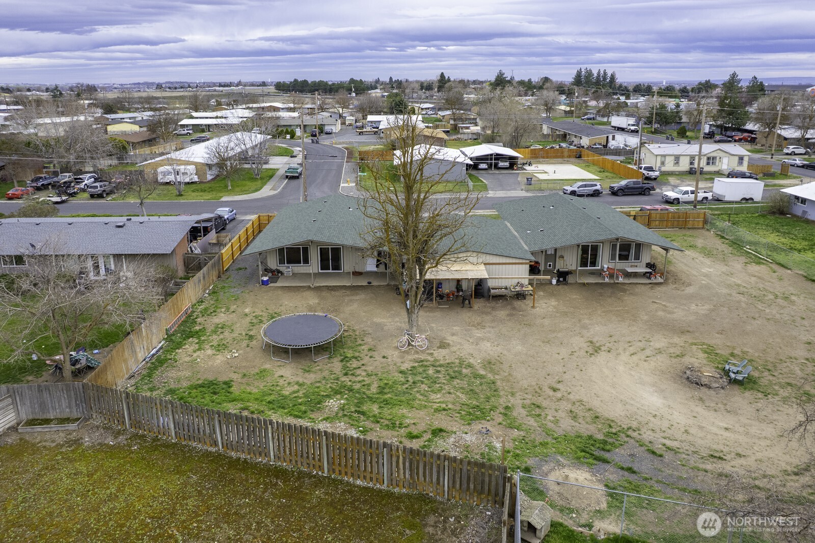 206 208 Beale Avenue , Moses Lake, WA 98837