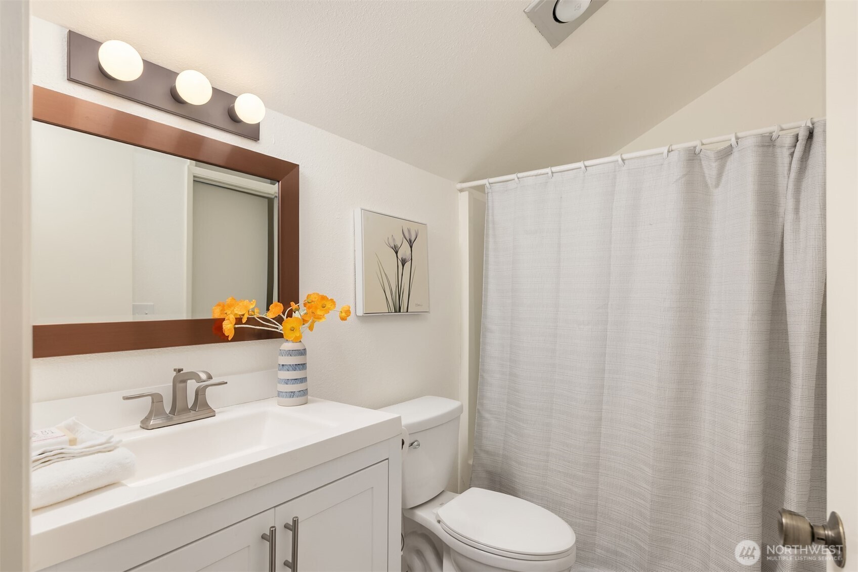 11312 Westwind Court NE, Bainbridge Island, WA 98110