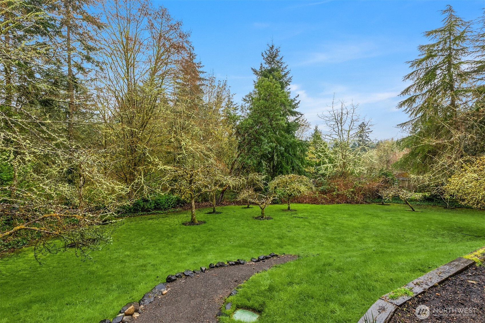 11312 Westwind Court NE, Bainbridge Island, WA 98110