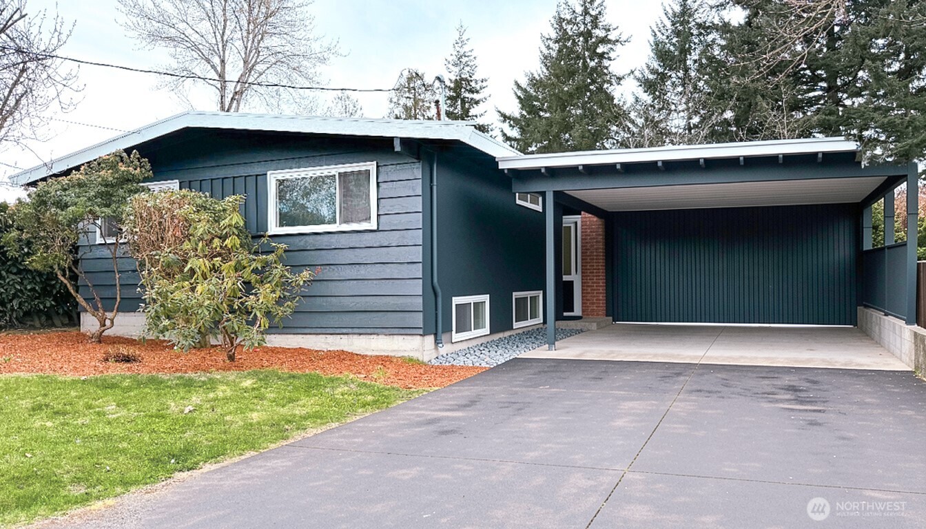 17757 10th Avenue S, Burien, WA 98148