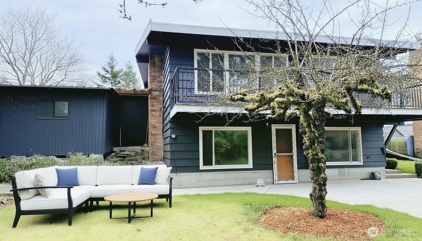 17757 10th Avenue S, Burien, WA 98148