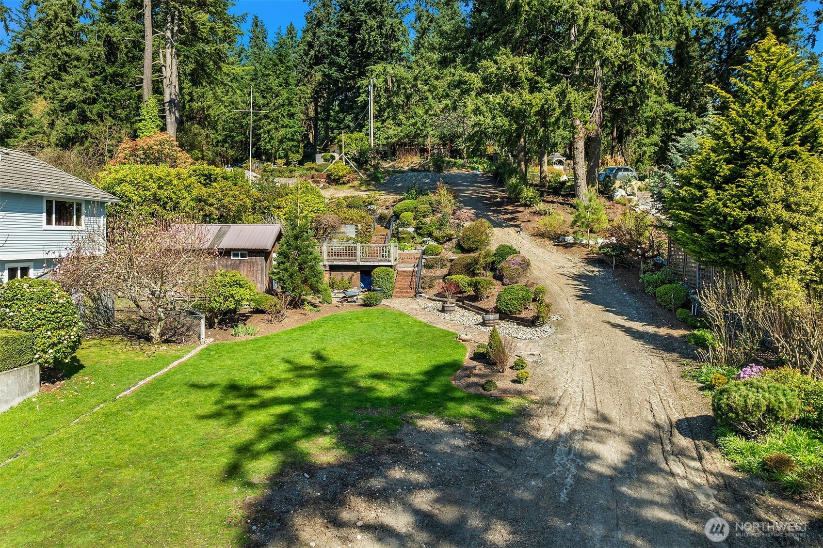 7615 NE Champagne Point Place , Kirkland, WA 98034