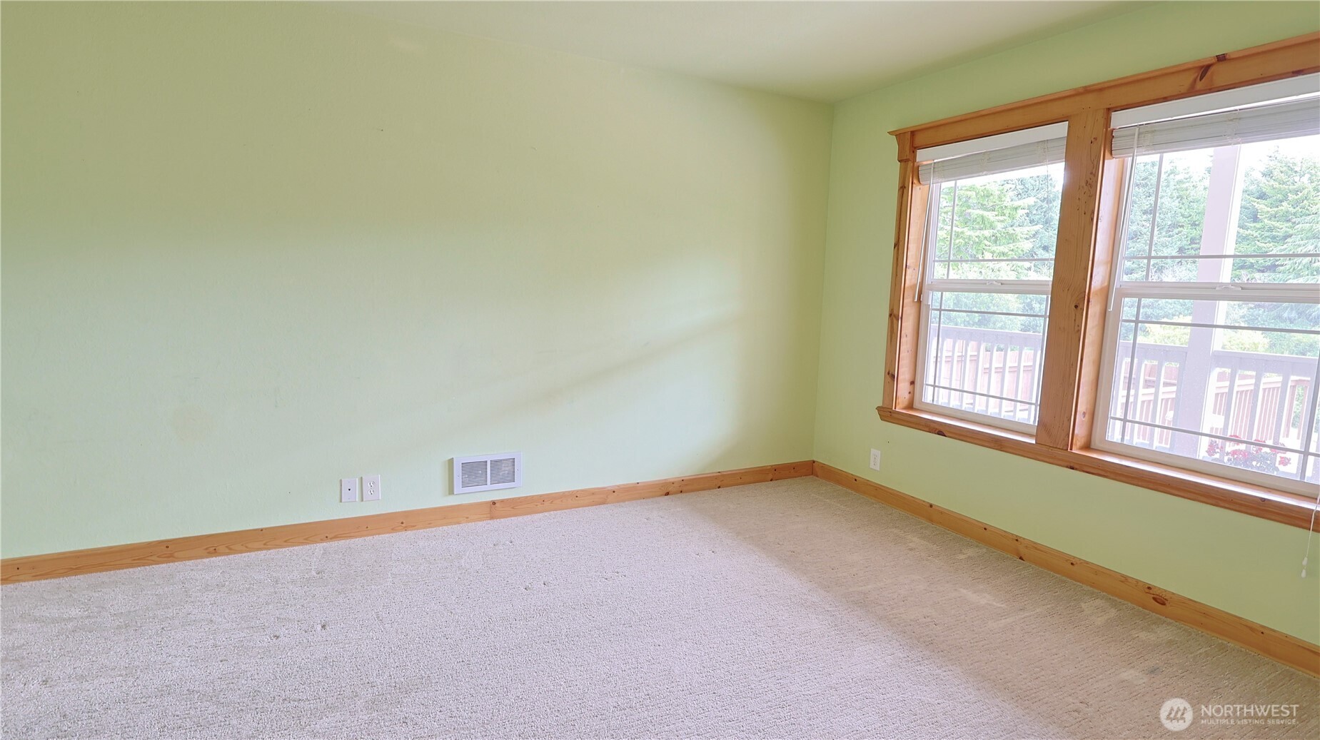 108 Bass Avenue NE, Ocean Shores, WA 98569