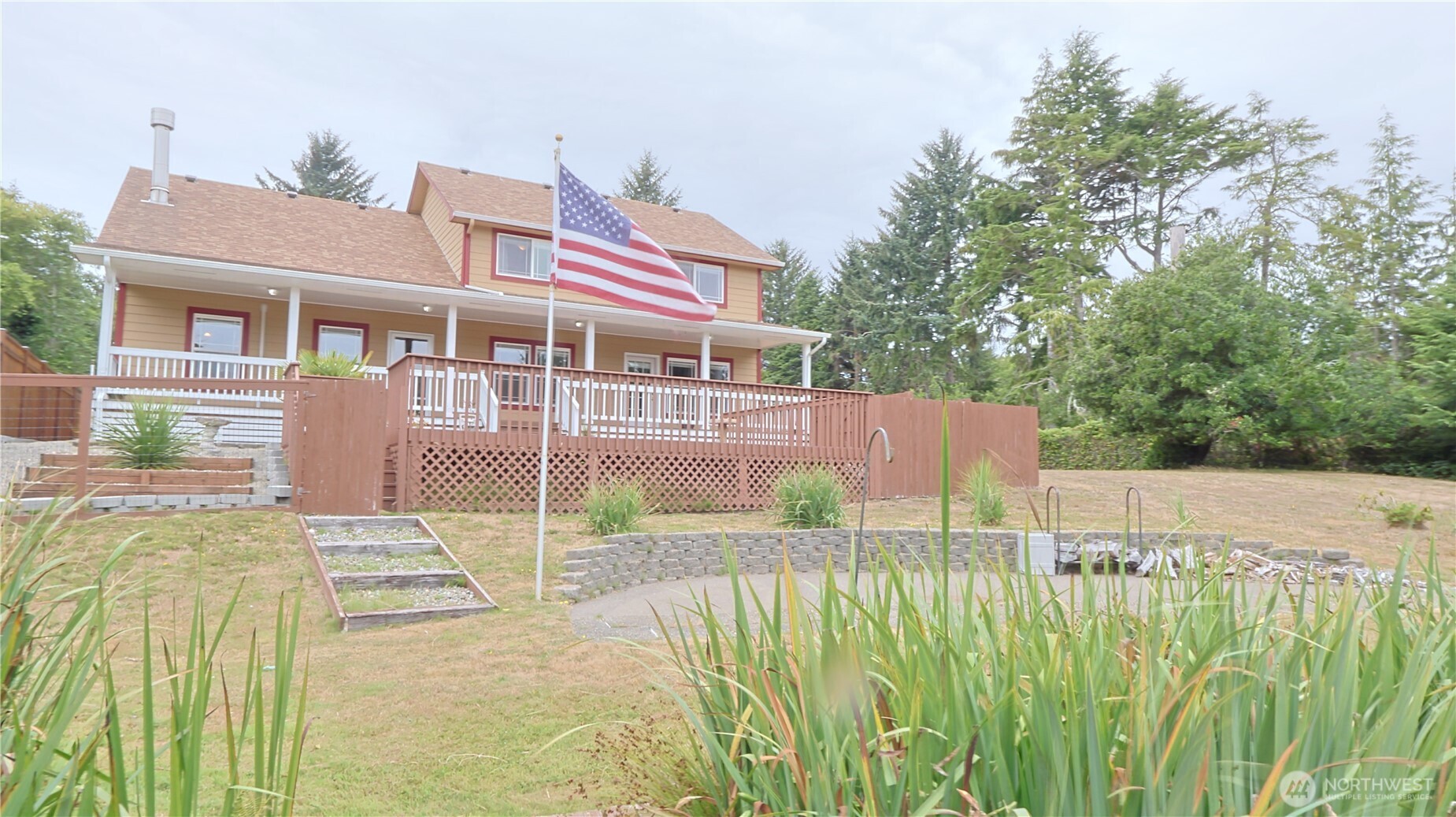 108 Bass Avenue NE, Ocean Shores, WA 98569