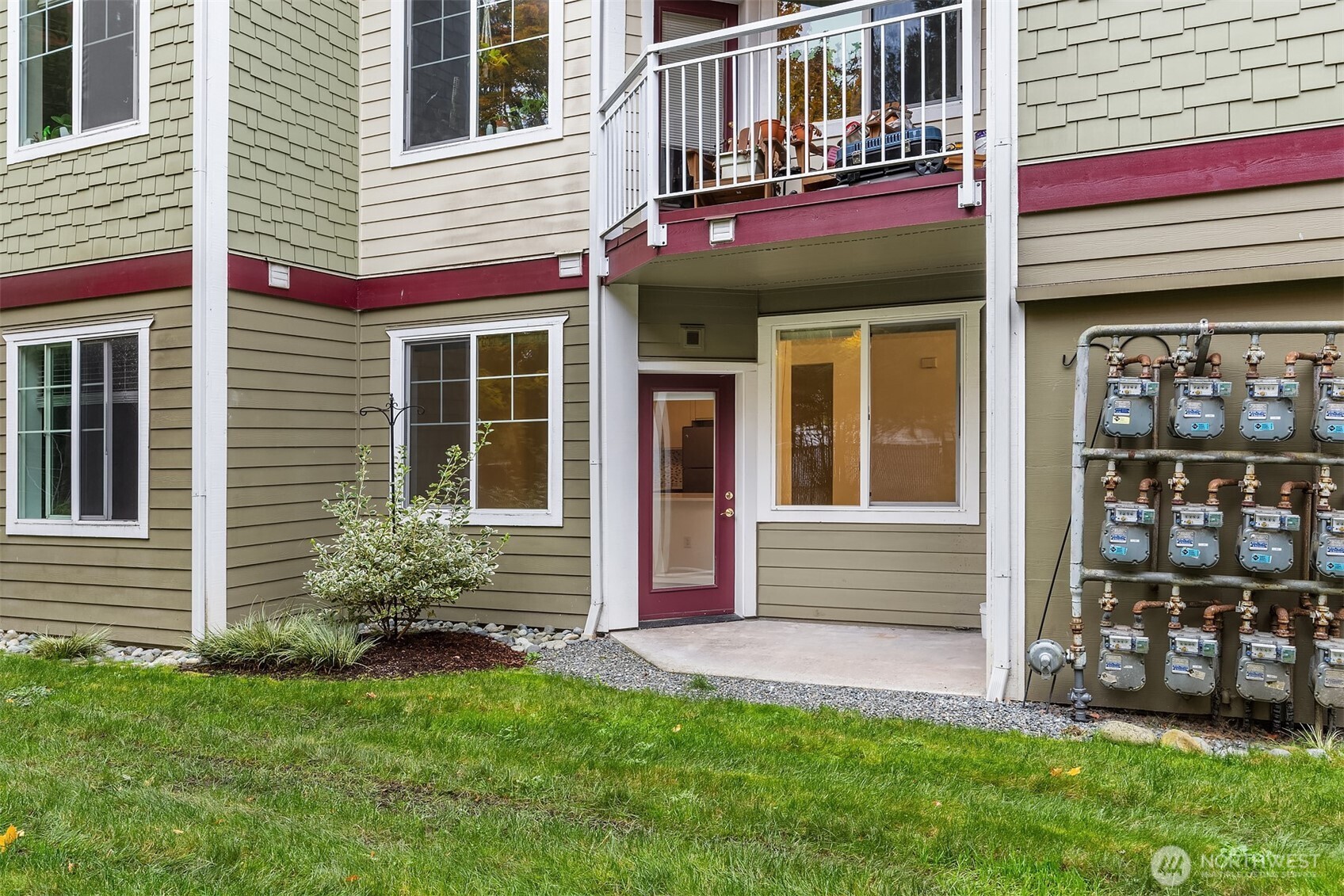 13000 Admiralty Way #L104, Everett, WA 98204