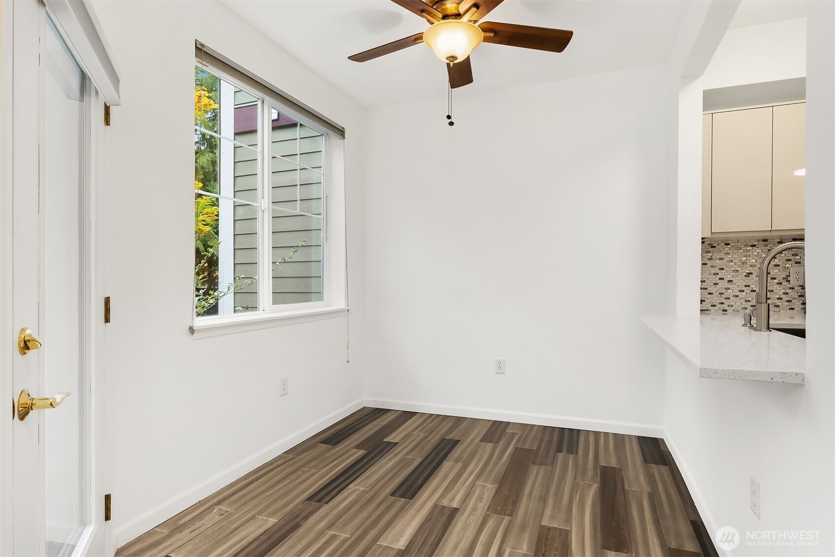 13000 Admiralty Way #L104, Everett, WA 98204