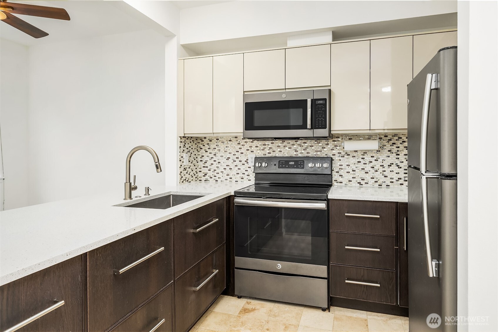 13000 Admiralty Way #L104, Everett, WA 98204