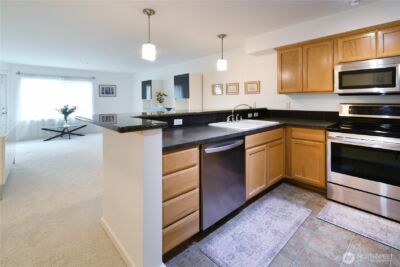 12534 15th Avenue NE #12, Seattle, WA 98125 - Photo 6