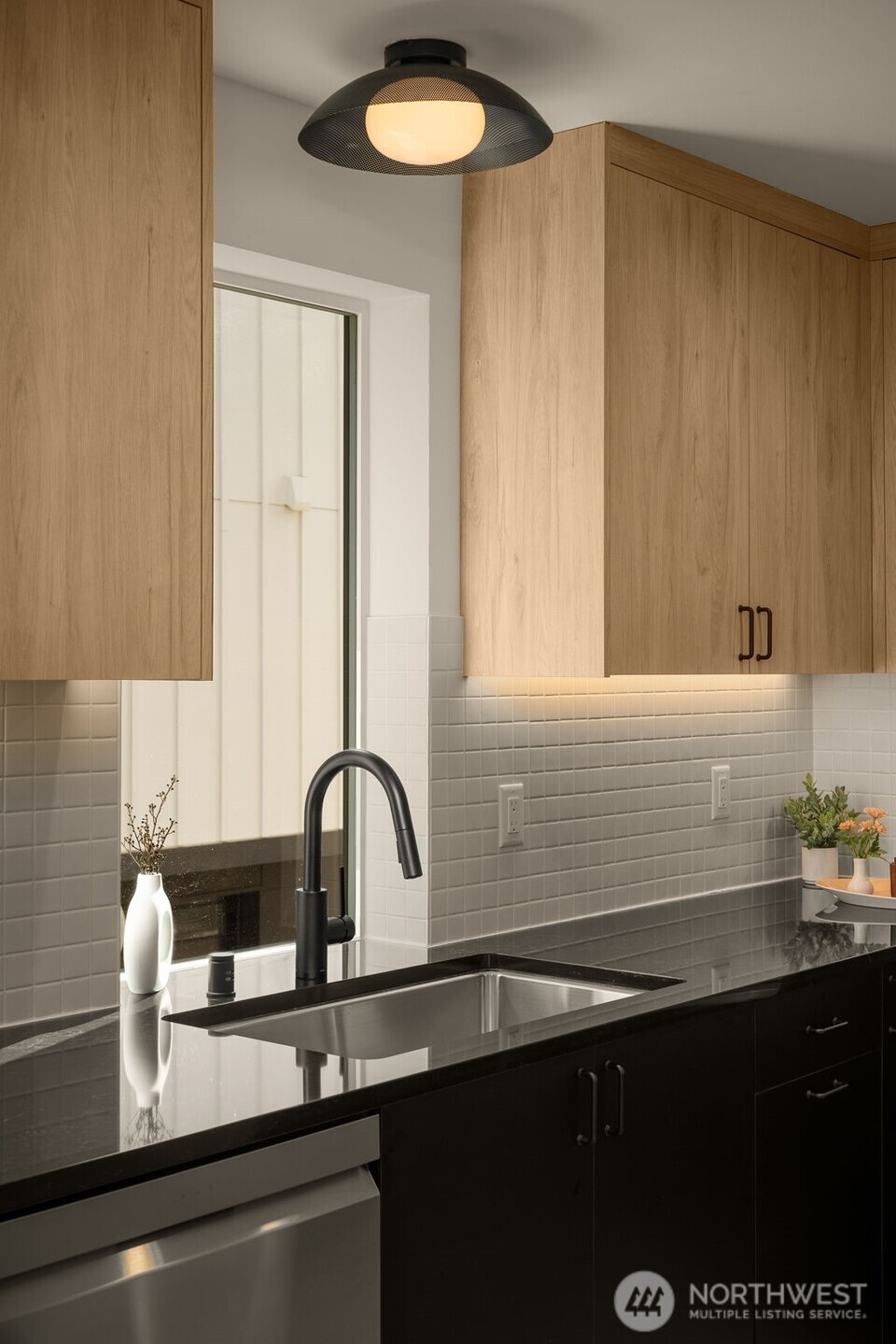 7341 B 21st Avenue NE, Seattle, WA 98115