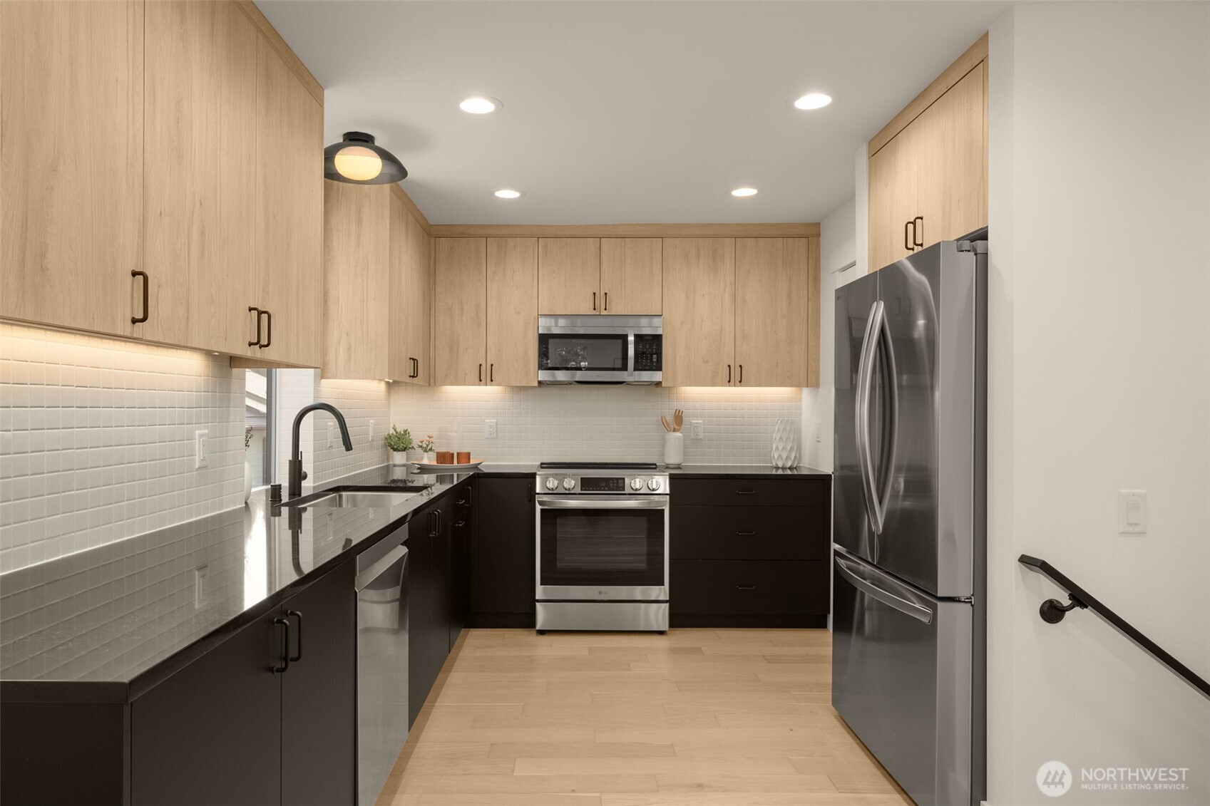 7341 B 21st Avenue NE, Seattle, WA 98115