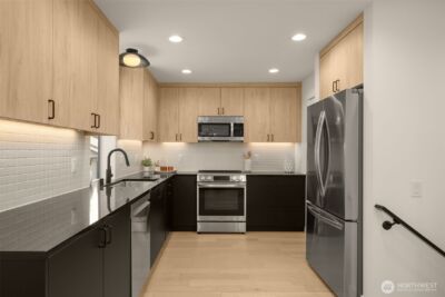 7341 B 21st Avenue NE, Seattle, WA 98115 - Photo 13