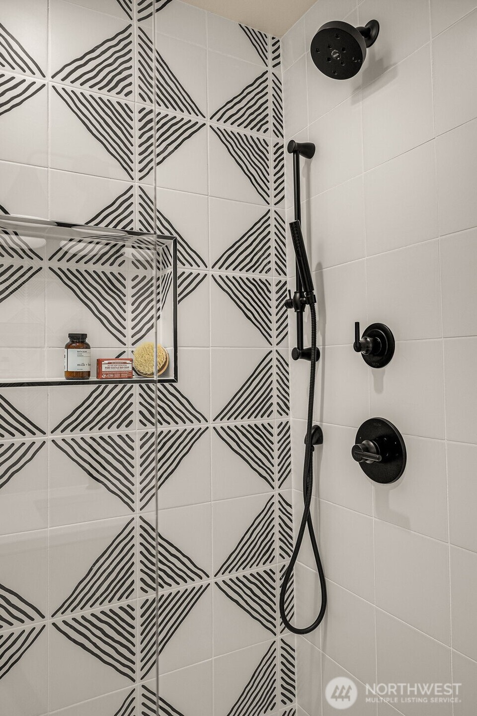 7341 B 21st Avenue NE, Seattle, WA 98115