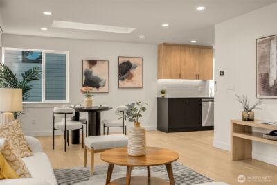 7341 B 21st Avenue NE, Seattle, WA 98115 - Photo 9