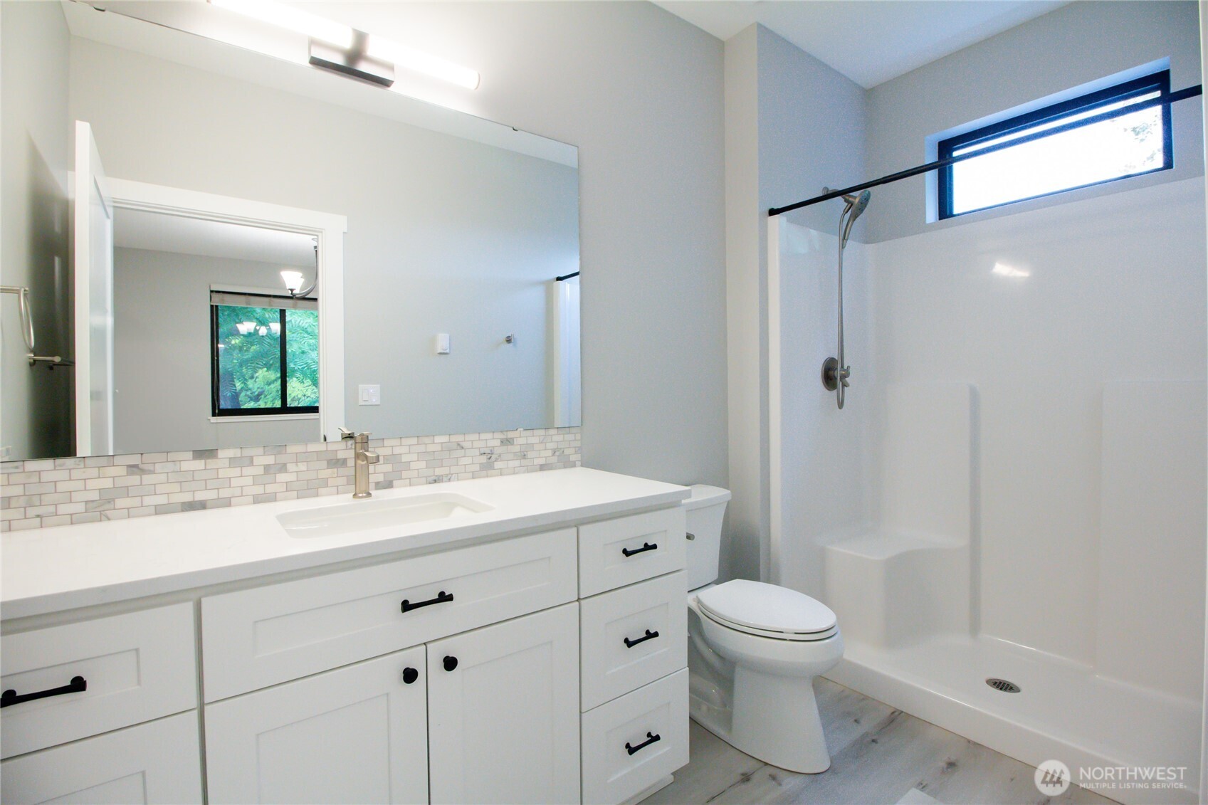 1037 Date Avenue , College Place, WA 99324