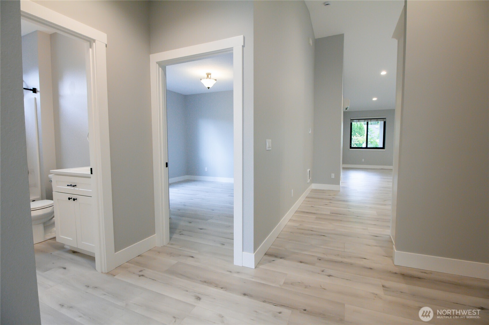 1037 Date Avenue , College Place, WA 99324